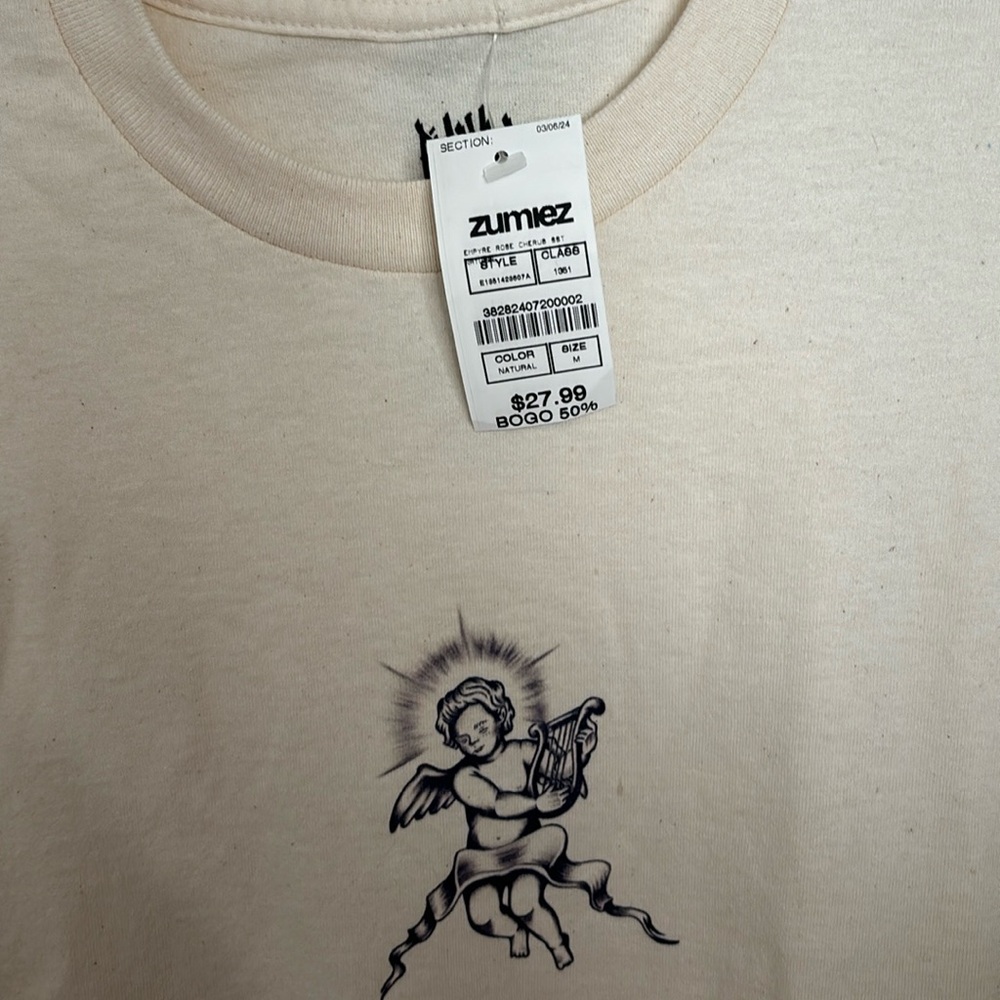 Cream zumiez shirt never worn with tag